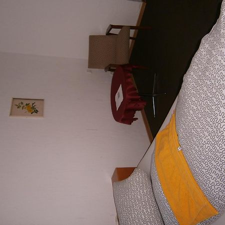 Hotel Strauss Waldbronn Esterno foto