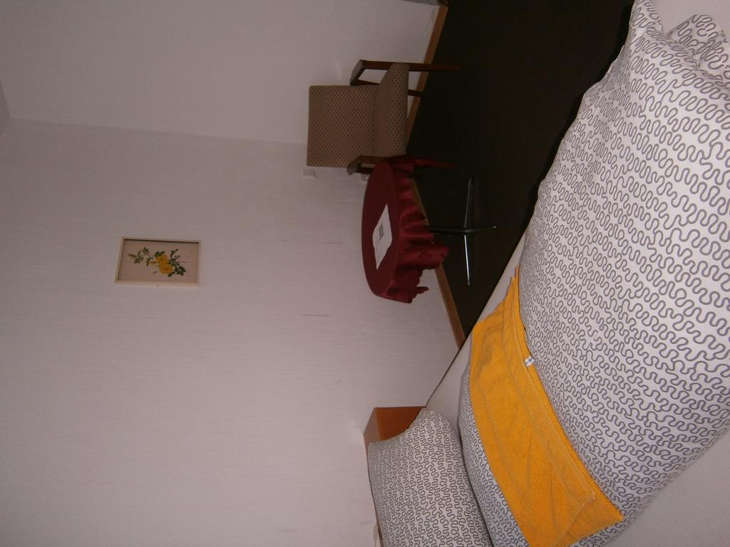 Hotel Strauss Waldbronn Esterno foto